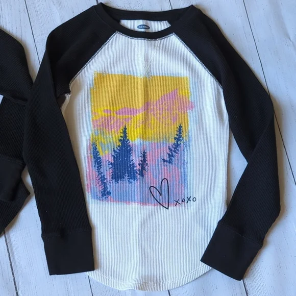 Old Navy Long Sleeve Thermal T-Shirt Bundle - Size: S (6/7) - Picture 2 of 10